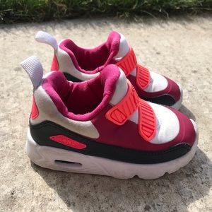 Toddler girl Nike air max